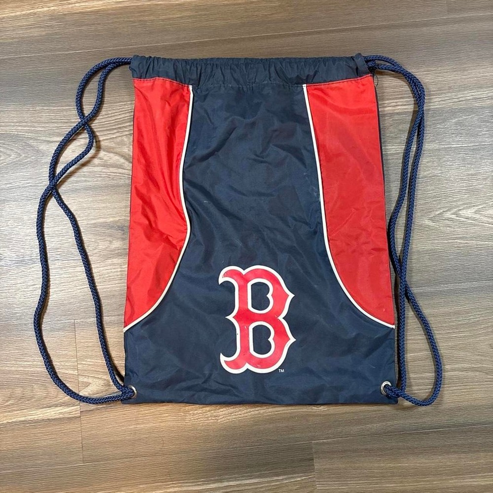 MLB Boston Red Sox drawstring bag with red 'B' logo on navy blue